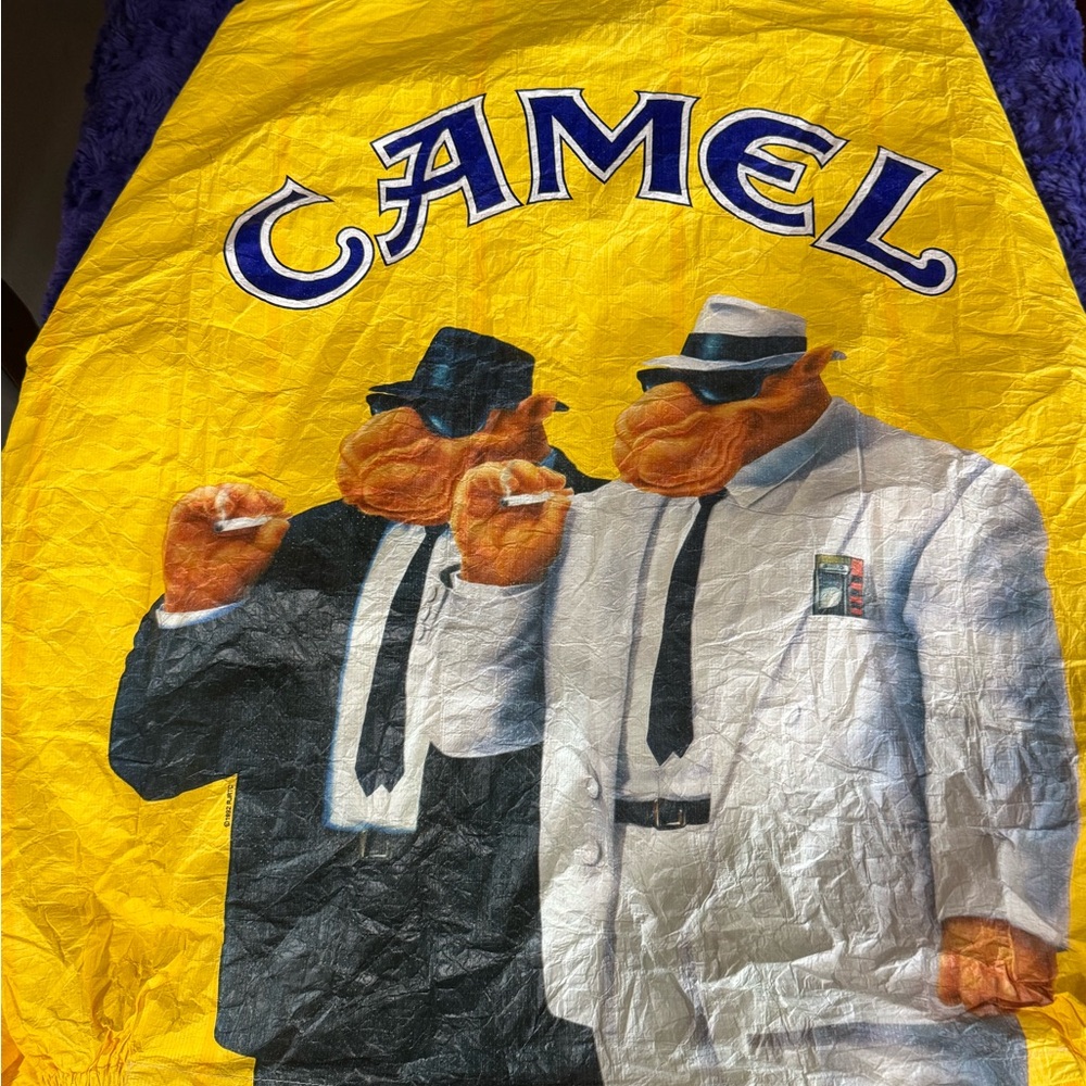 1992 Joe Camel Windbreaker Men’s XL